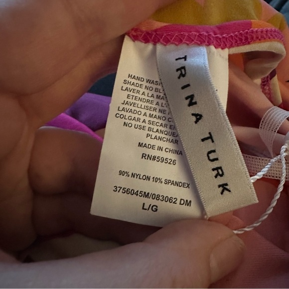 Trina Turk large Fan Faire Swim Tunic Dress boat neck abstract - Picture 8 of 8